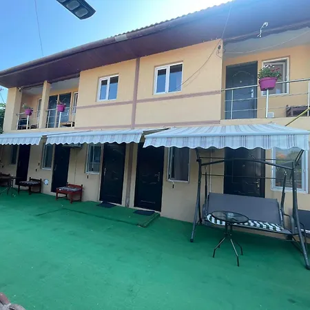 Guest house Casa Bella 3*