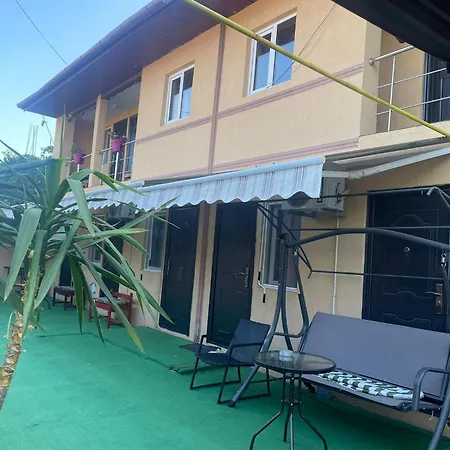 Guest house Casa Bella 3*